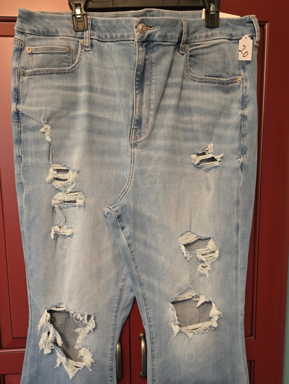 American Eagle Light Wash Distressed Women's Jeans - Casual Ripped Denim Sz 20